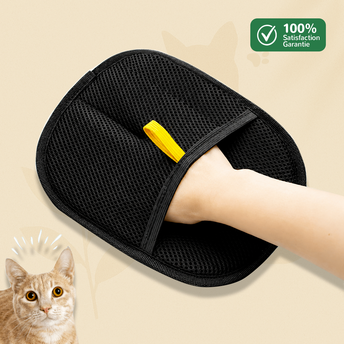 Gant anti-poils chat et chien PawsGlove porté à la main avec garantie satisfaction