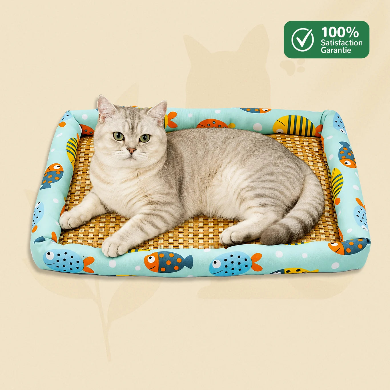 Tapis rafraîchissant chat NooMat en bambou naturel avec bord rembourré motif poissons