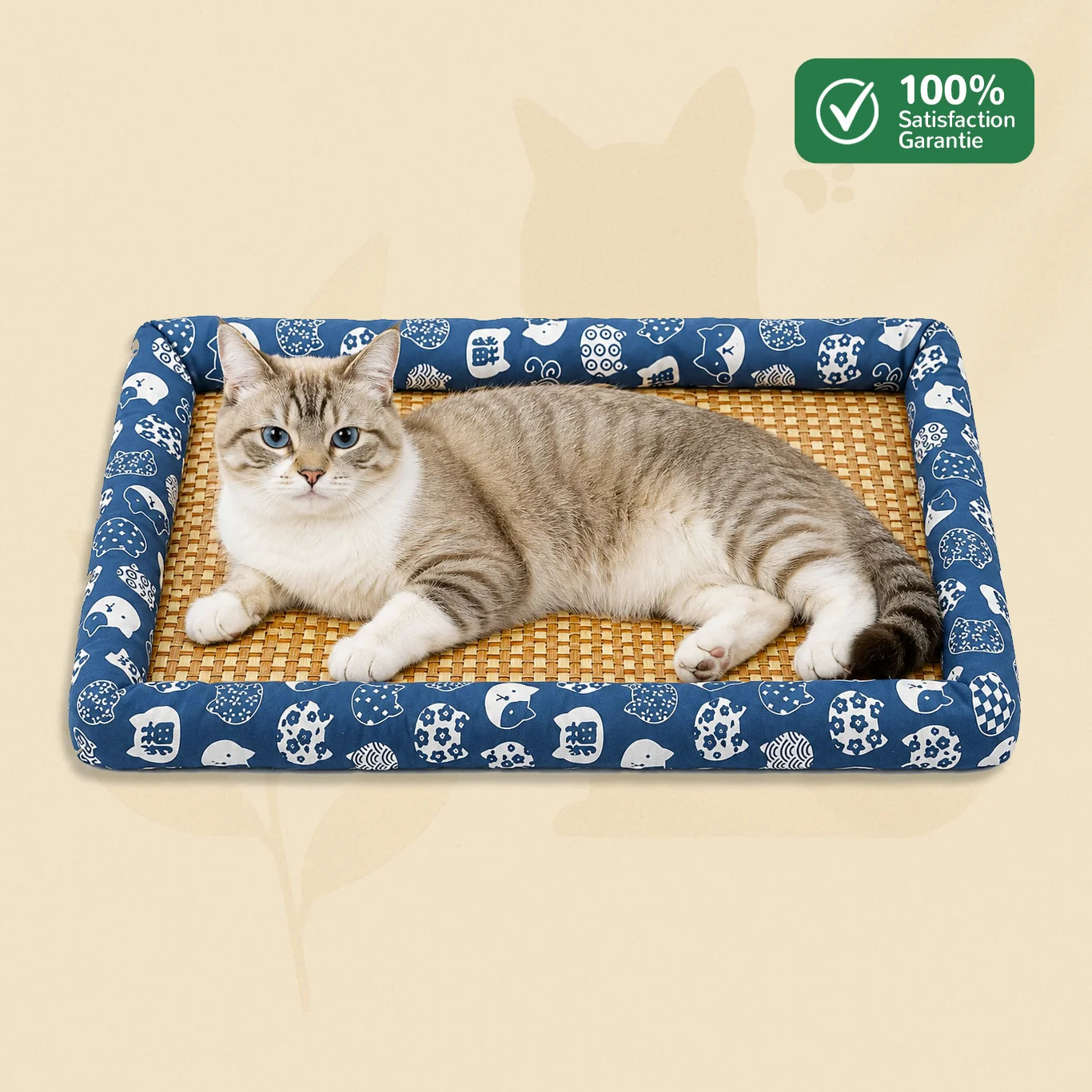 Tapis rafraîchissant chat NooMat bleu avec surface en bambou et bord rembourré